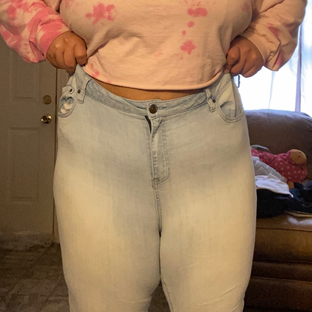 Light Wash Jeggings/Jeans